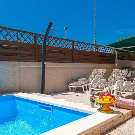 Casa Aneri By Guide