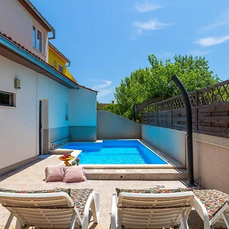 Casa Aneri By Guide * Pavicini